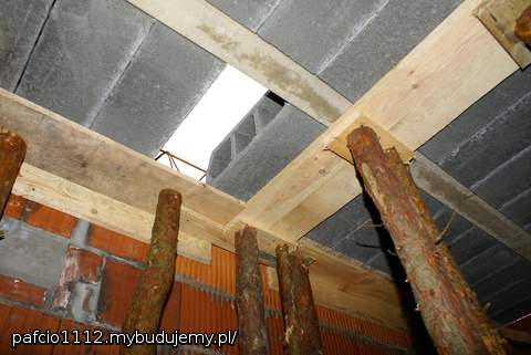 a tu majster Krzychu wdepnął aż po same .... cała noga mu weszła