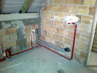 Łazienka na poddaszu przed tynkami