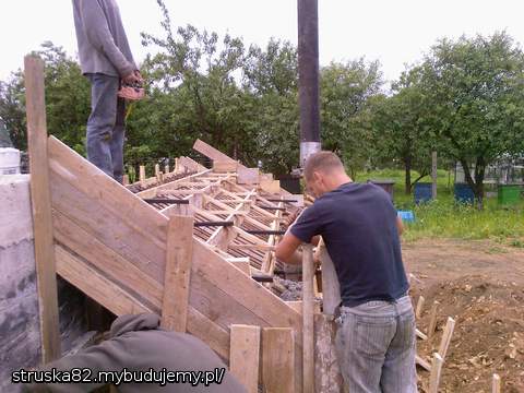 schody tył zalewanie