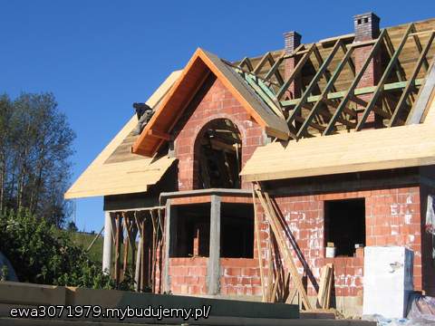 wrzesień 2010 deskowanie
Budowa prowadzona 