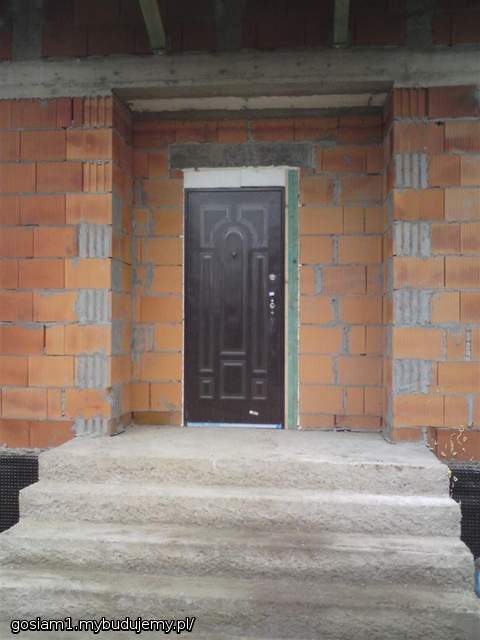 Tymczasowe drzwi wejściowe - 05-02-2011