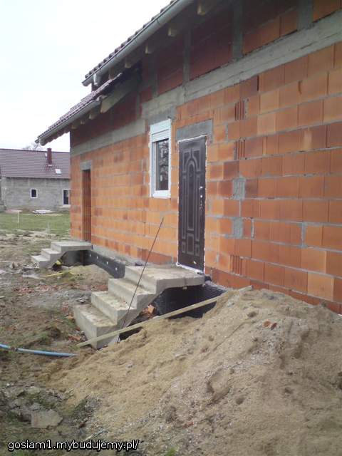 Drzwi do kotłowni - 05-02-2011