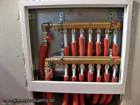 Rozdzielnia co na górze.