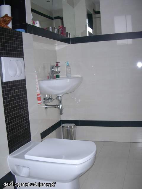 łazienka dół z drugiej strony