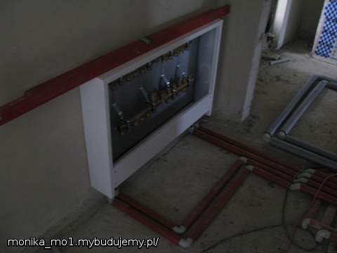 Niewinne początki...