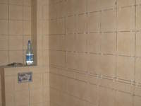 płytki te pokazują w jakim stylu będzie reszta domu - nie wszystkim się podobają, ale nam BARDZO i to jest najważniejsze ;)