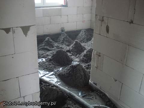 Wylewanie posadzki - 107 m2 podłogi zostało zrobione w ciągu 4 godzin