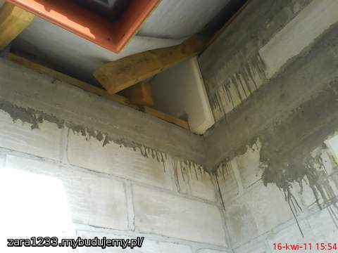 co z tym zrobić? na styku ganku i ściany frontowej, nie wiem jak zabudować-pomóżcie