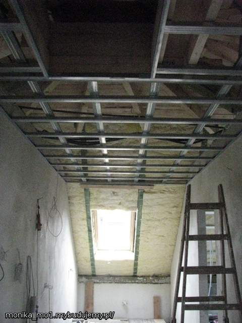 klatka schodowa jeszcze nie skończona