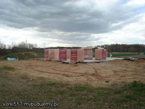 Czarne chmury nad nami; 09-04-2011.