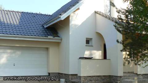 Nareszcie domek nabiera koloru. Teraz pora na podjazd i wnętrza... Czyli jeden z najdroższych etapów...