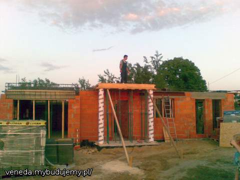 Mój Romeo w scenie balkonowej :)