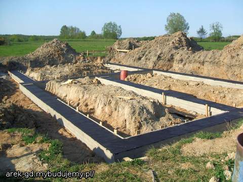 Po kilku dniach rozszalowanie i ulga. Nic nie popękało. Super !!!